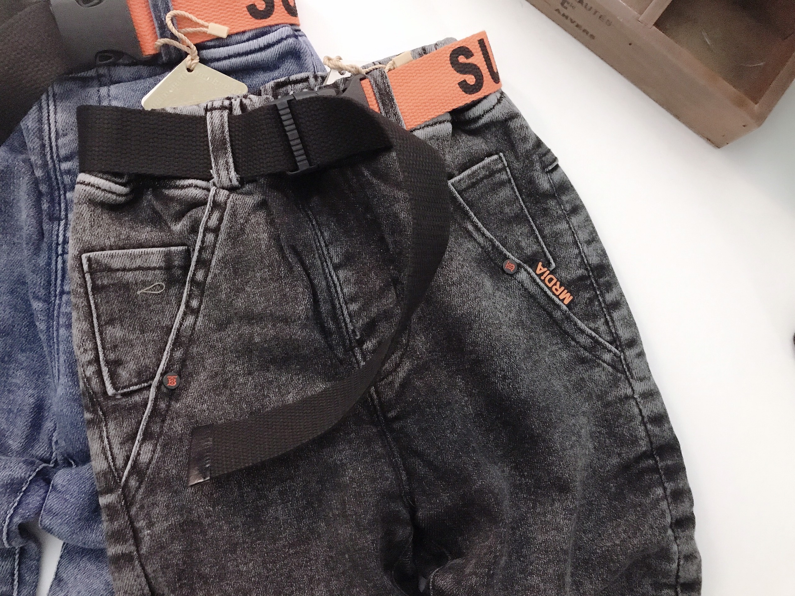 Quần jeans lót lông kèm thắt lưng bé trai 1-5 tuổi