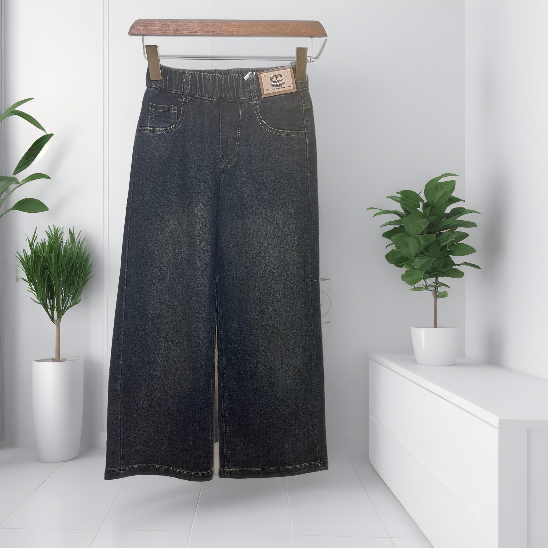 Quần jean bé gái size đại ống sớ 7-14 tuổi thêu và đính LOGO vải co giãn dáng thời trang