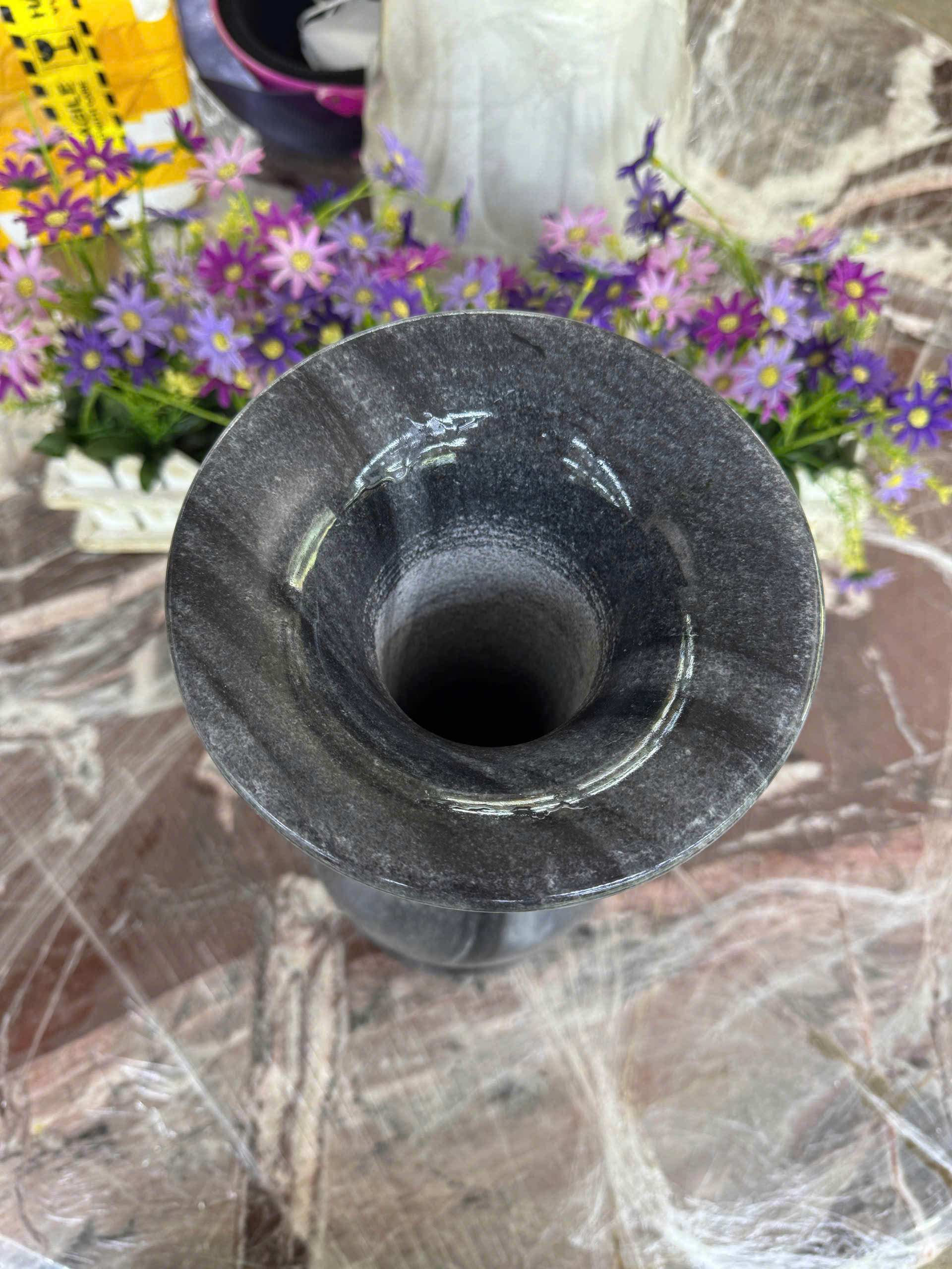 Bình bông, lọ hoa thờ cúng đá cẩm thạch vân đen - Cao 35cm