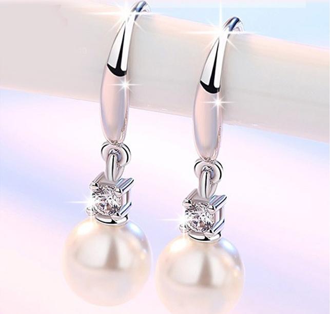 Bông tai ngọc tòng ten đá zircon BHBT78
