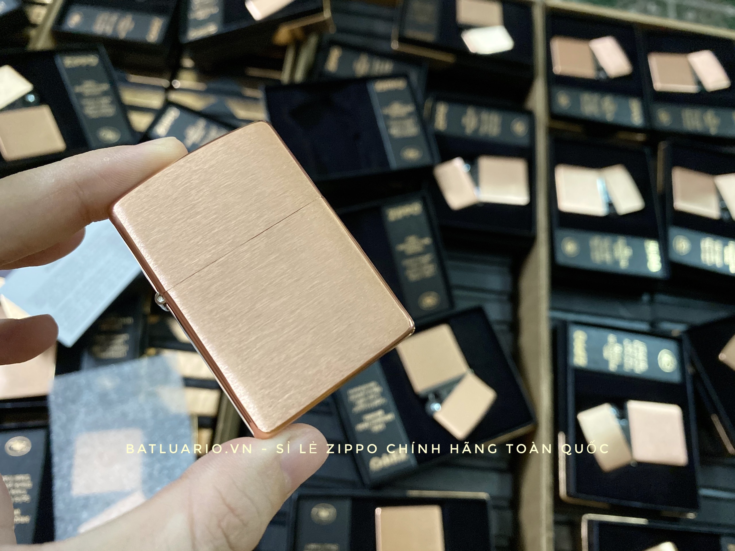 Bật Lửa Zippo 48107 – Zippo Solid Copper – Zippo Copper Case With Black Coated Stainless Steel Insert – Zippo Đồng Đỏ Nguyên Khối 2022
