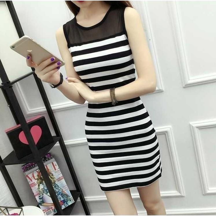 Đầm ôm kẻ sọc ngang sát nách phối ren da09
