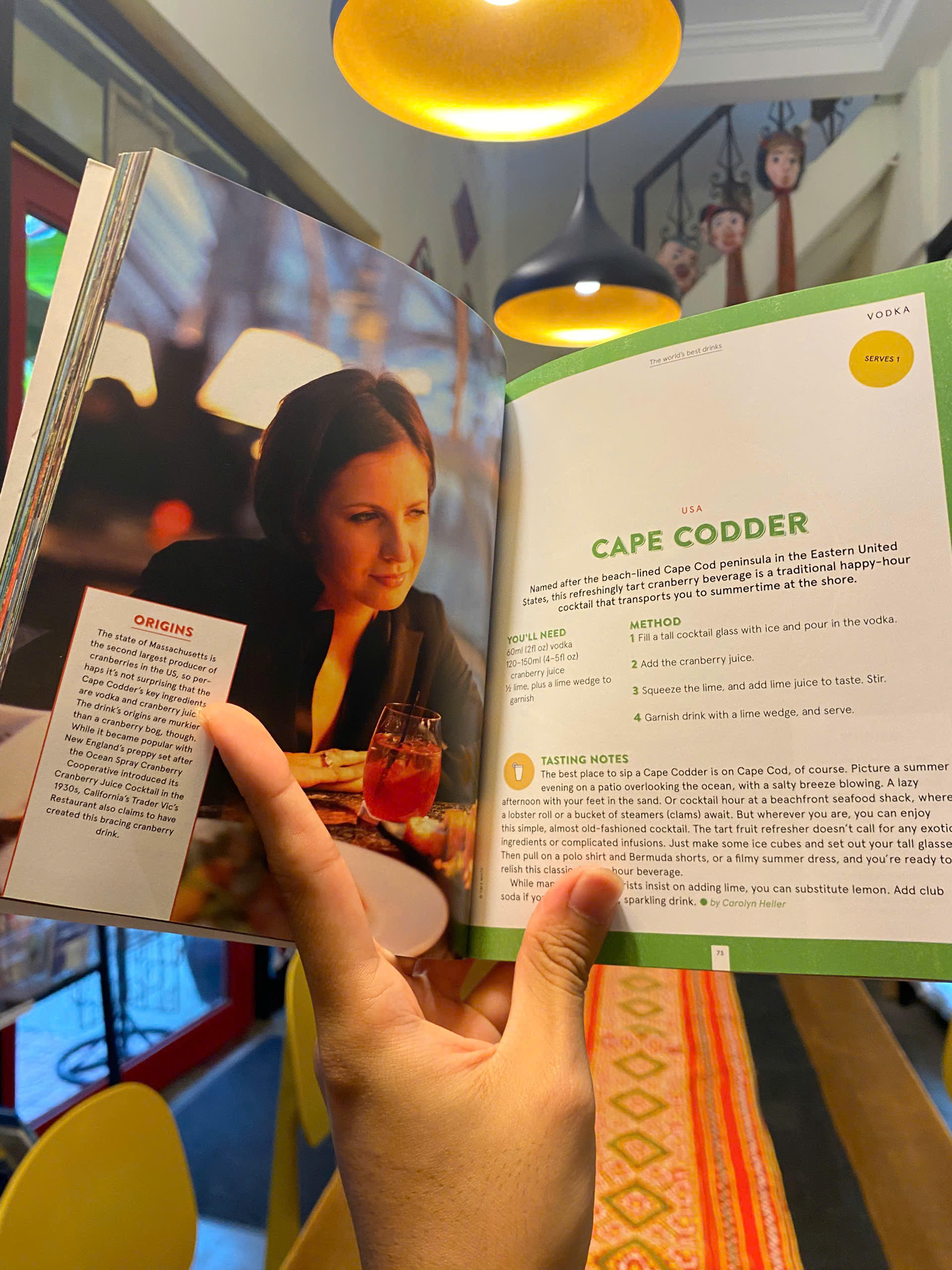 Sách - World's Best Drinks (Lonely Planet) | Cookbooks / Travel / Food &amp; Drink / Ngoại văn