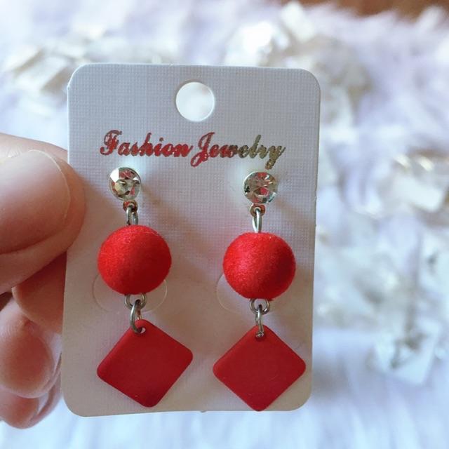 BÔNG TAI MỸ KÝ SIÊU KUTE