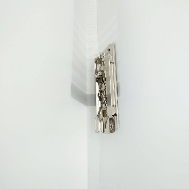 Bìa Trình Ký 1 Kẹp Plus 82-V136C - Màu Trắng