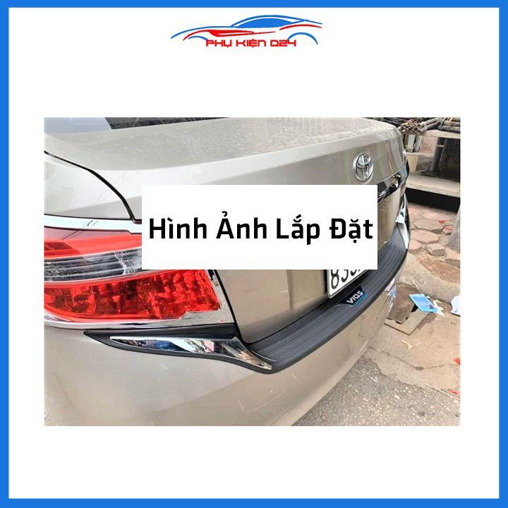 Ốp chống trầy cốp ngoài nhựa đen Vios 2014-2015-2016-2017 hàng loại 1 dán cốp sau chống xước trang trí xe