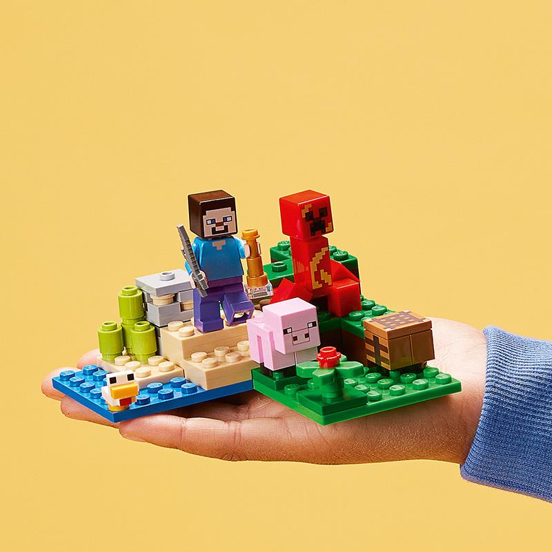 Hình ảnh Đồ Chơi LEGO MINECRAFT Phục Kích Sinh Vật Creeper 21177