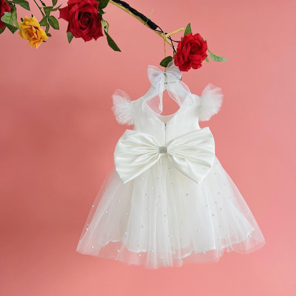 Váy công chúa, đầm công chúa thiết kế cao cấp cho bé gái màu trắng tay bồng cho bé từ 1-10 tuổi tại Mom's Choice