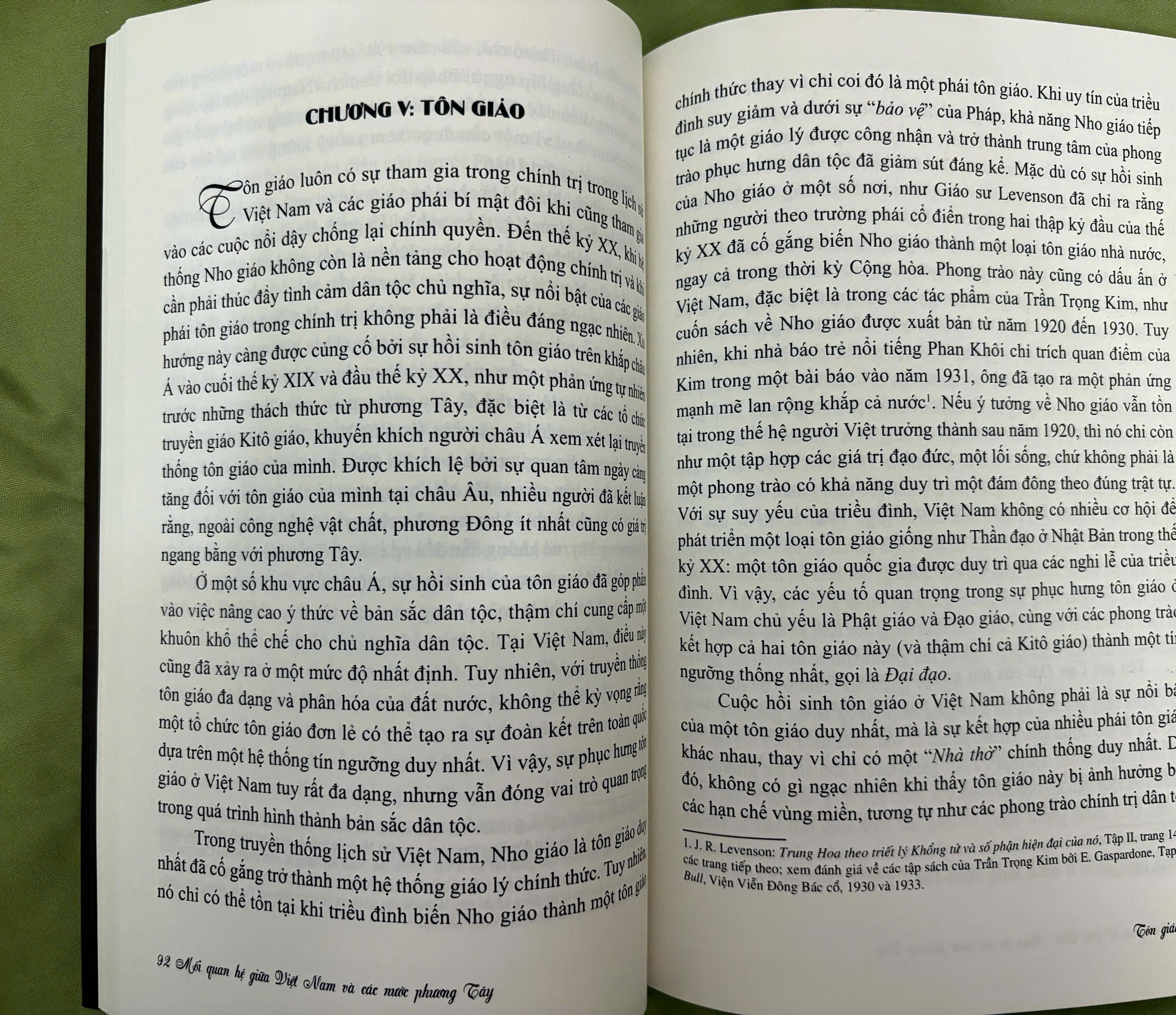 Sách : “Mối quan hệ giữa Việt Nam và các nước phương Tây