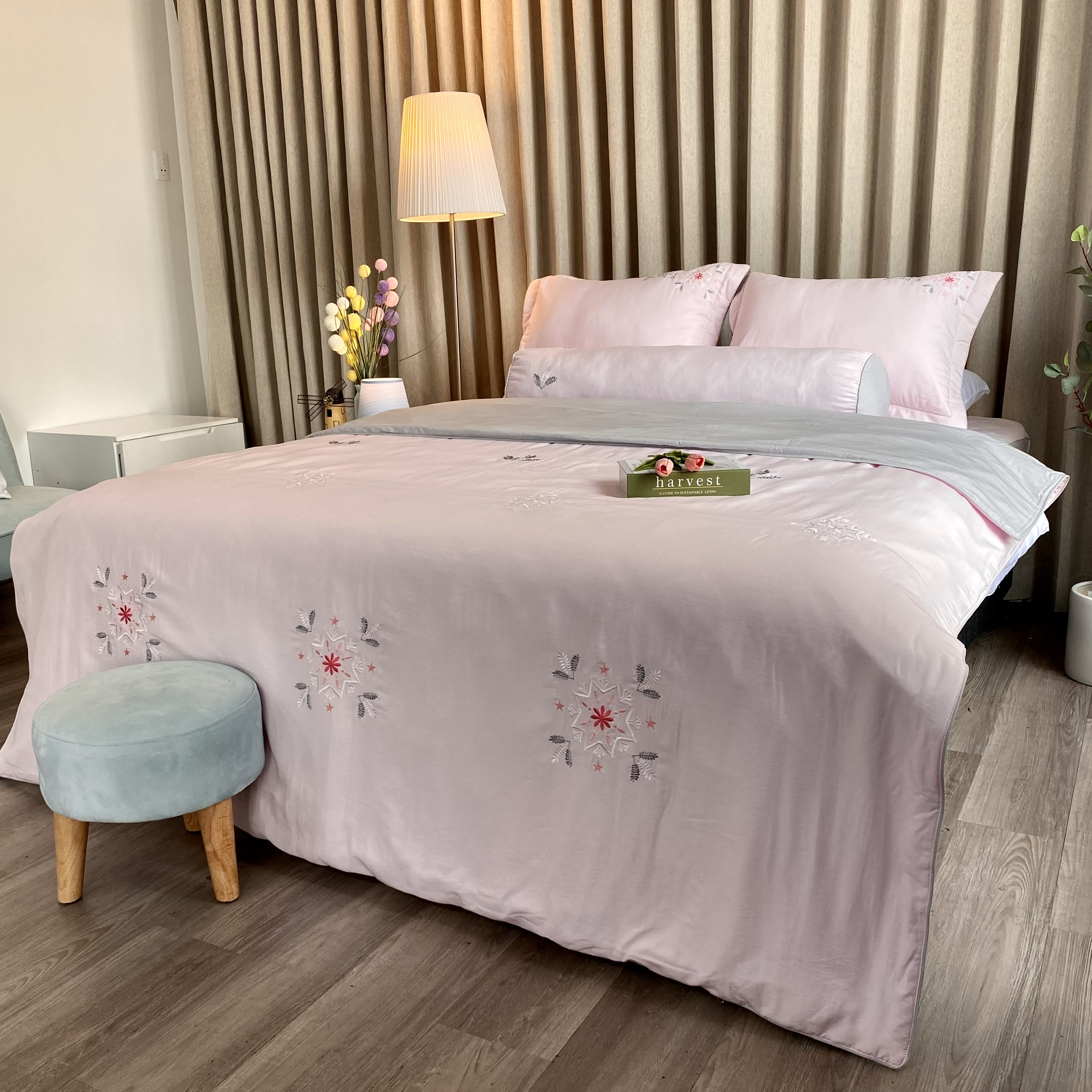 Chăn bốn mùa Hàn Quốc K-Bedding by Everon MicroTencel Hồng phối Xám KMTS101 200*220cm