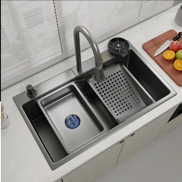 Bồn chậu rửa chén bát 1 hố lớn nano xám Valenza kèm vòi liền thác nước + vòi rút dây 3 chế độ, 2 khay phụ inox, thớt gỗ, bộ xả to-Hàng chính hãng