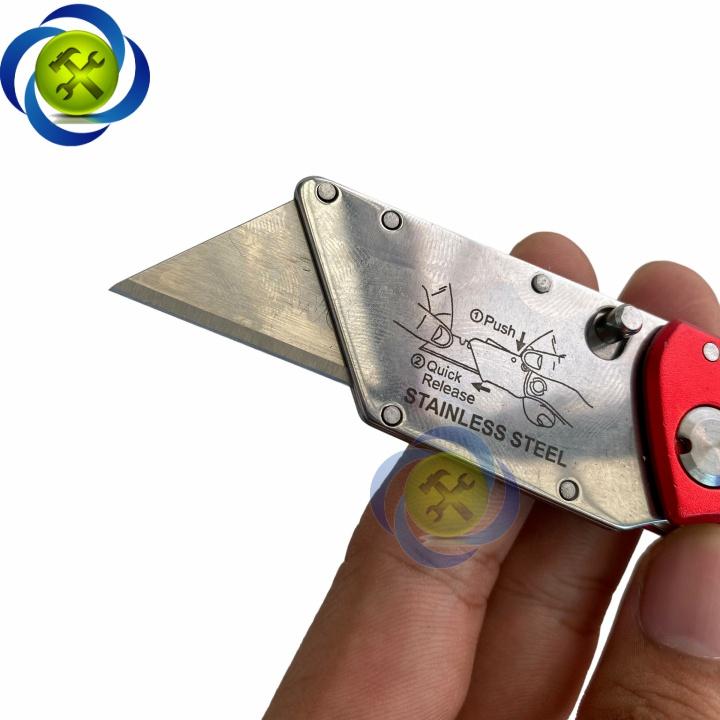 Dao rọc cáp Workpro WP211003 gấp gọn thân nhôm màu đỏ