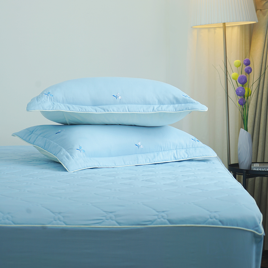 Bộ ga giường chần bông KBedding by Everon KMTS 107 Microtencel Xanh nhạt