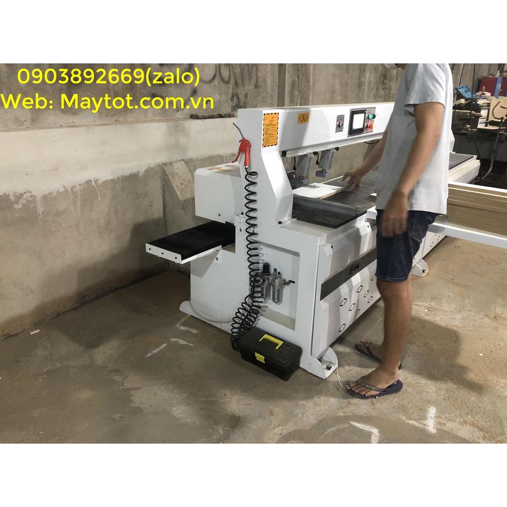 máy khoan liên kết tự động CNC