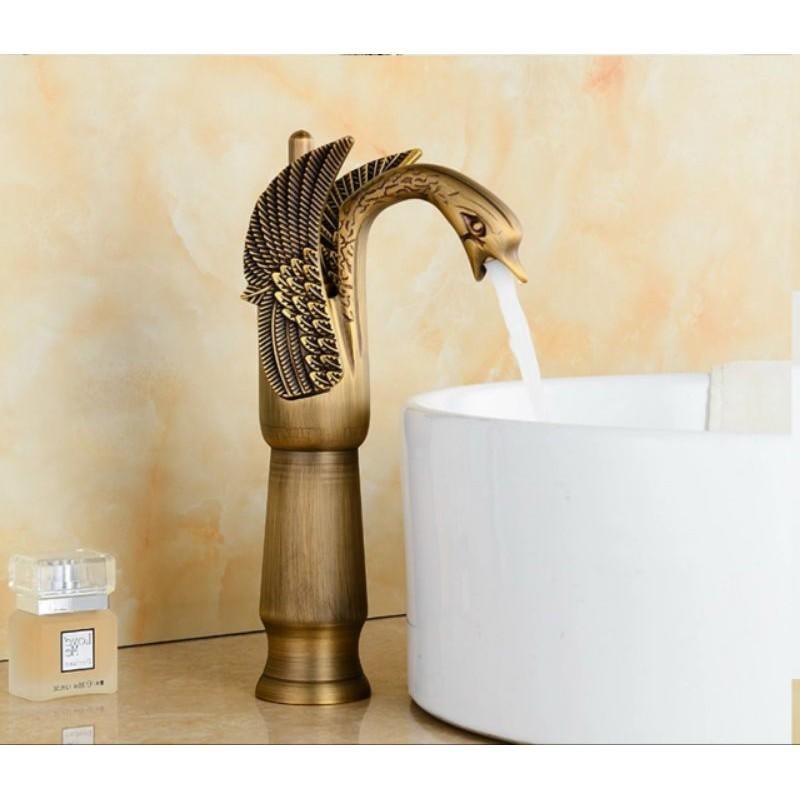 Vòi lavabo nóng lạnh Thiên Nga 2 màu đồng và giả cổ