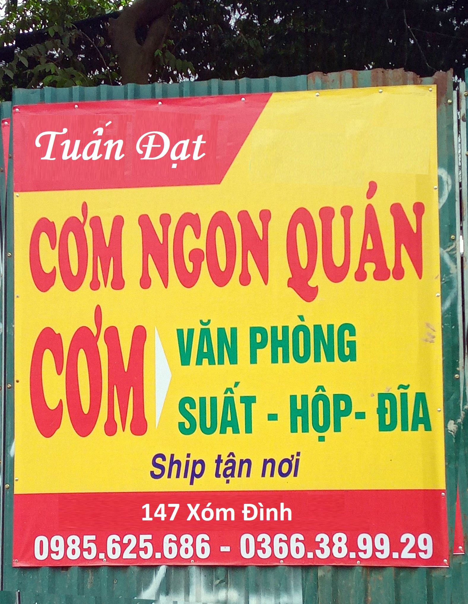 Biển quảng cáo hay bảng hiệu quảng cáo là những tấm bảng, tấm biển hay thiết bị có gắn chữ, hình ảnh hoặc video được lắp đặt tại trước cửa hàng, cổng cty, ... Biển hiệu quảng cáo  Tổng hợp mẫu biển quảng cáo đẹp nhất.