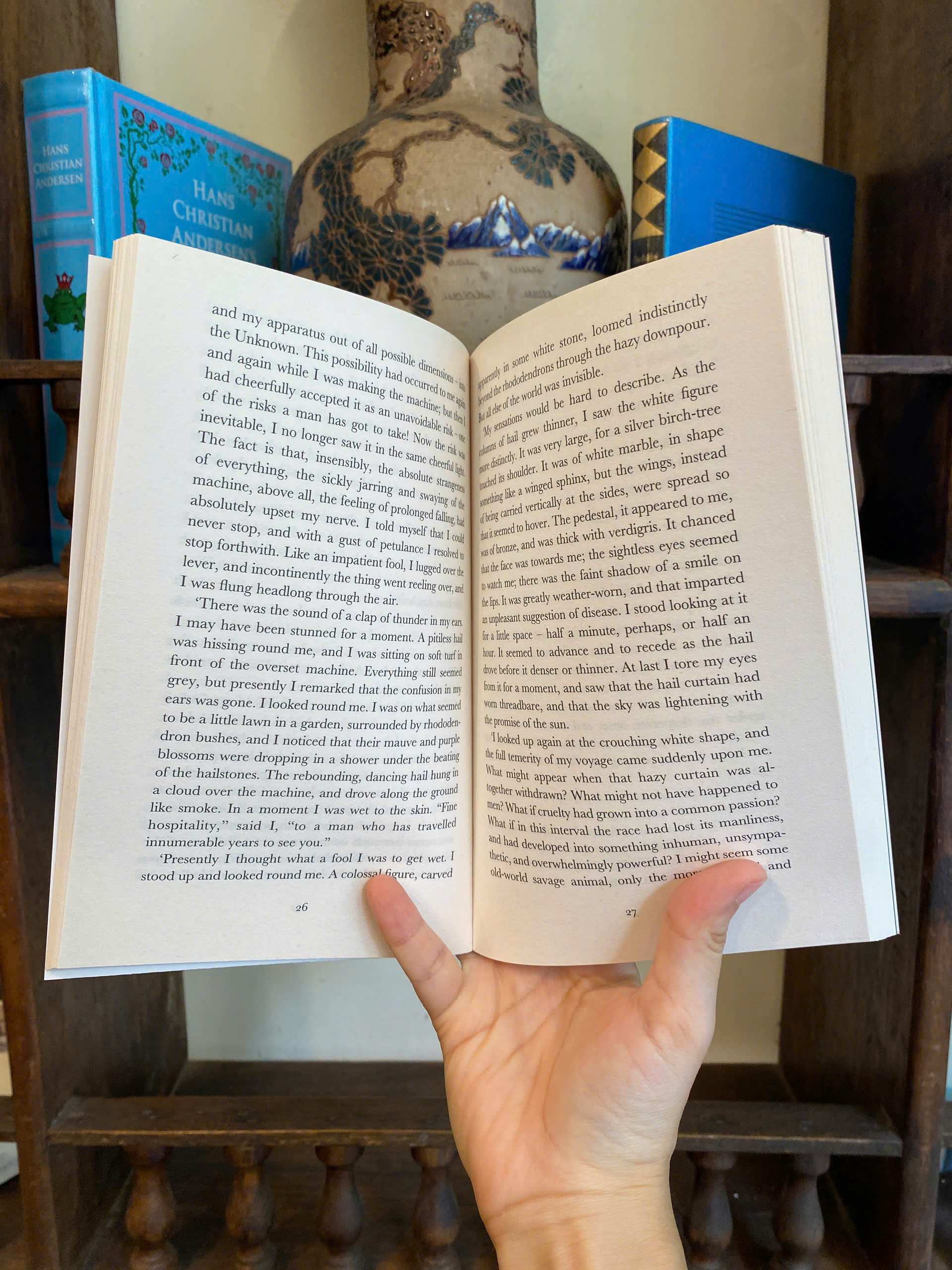 Sách - SF Masterworks: The Time Machine by H.G. Wells | Classics Science Fiction / Ngoại văn