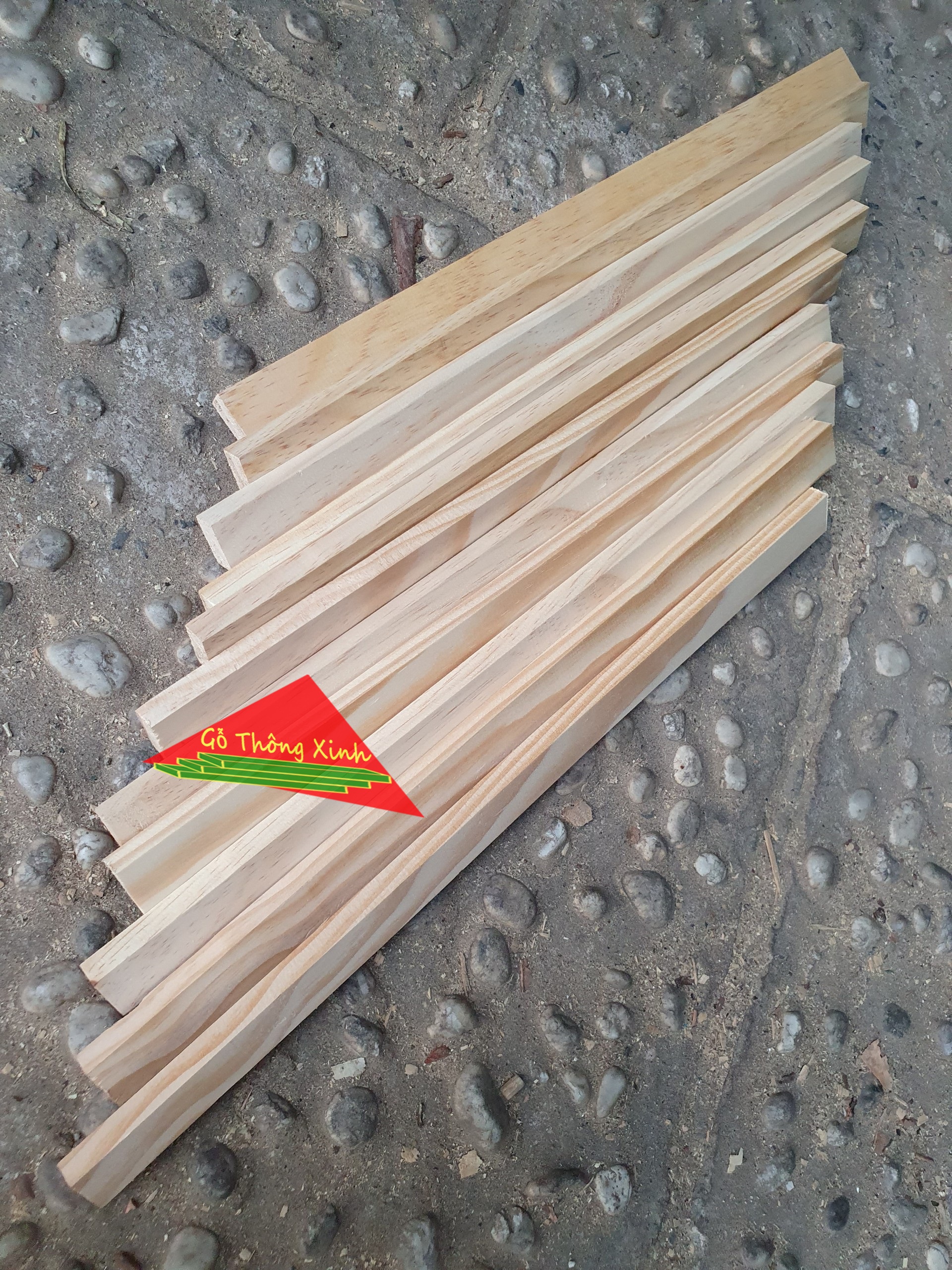 Thanh gỗ thông dày 1cm,rộng 2cm,dài 30cm dùng làm nẹp chỉ,làm viền,làm thùng gỗ decord, đóng chuồng thú cưng, DIY