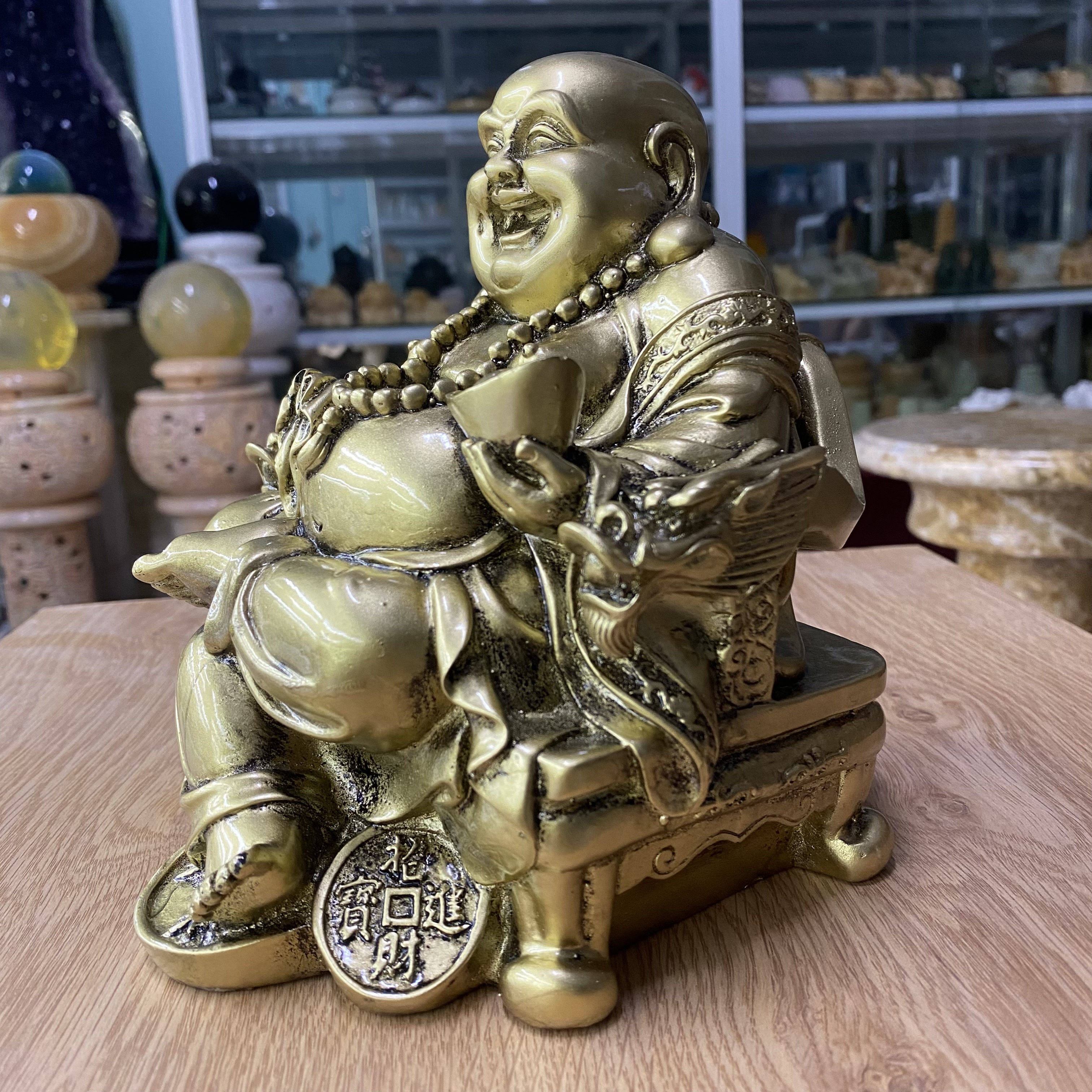 Tượng Cụ Di Lặc Cười Hoan Hỉ Đúc Màu Vàng - cao 16cm