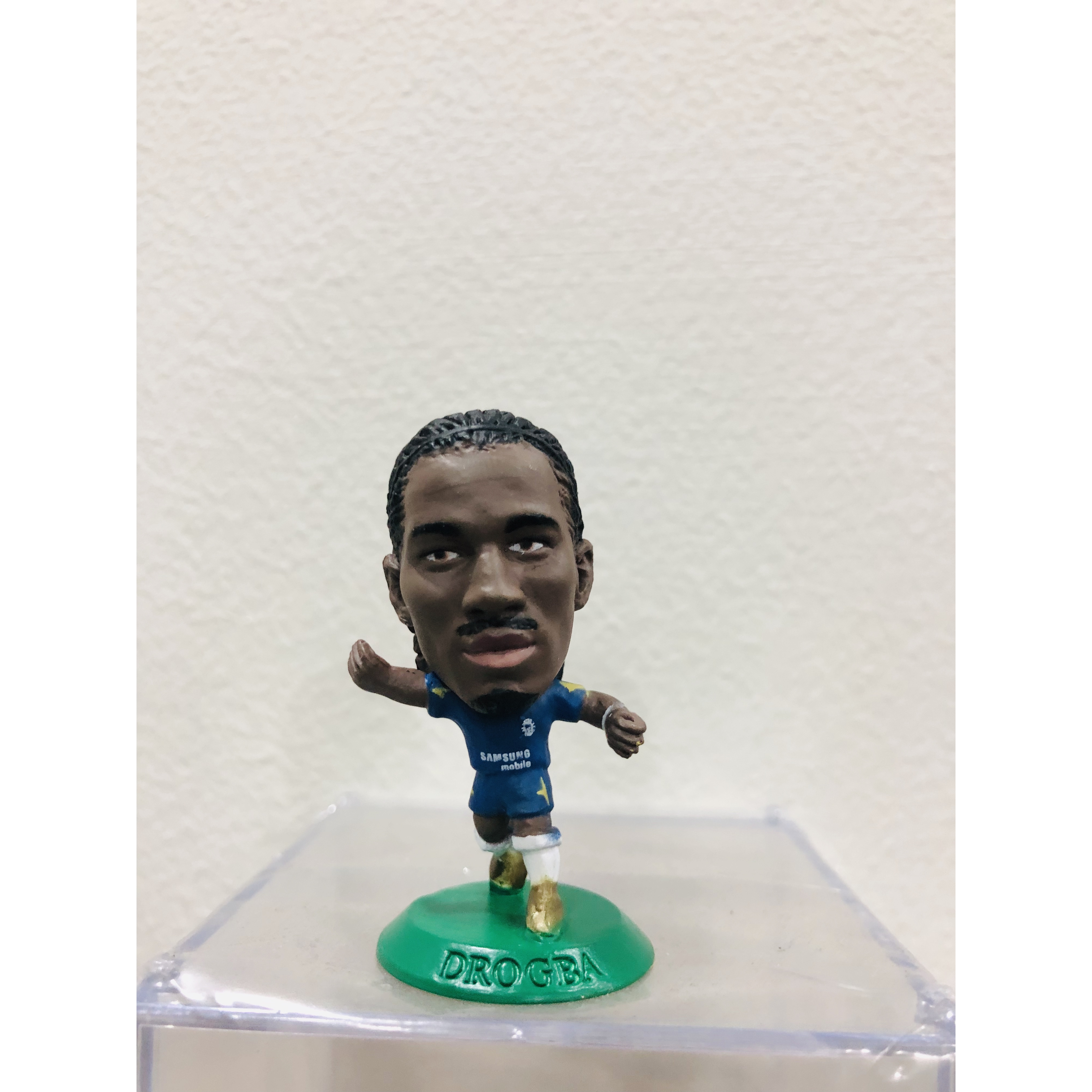 Tượng cầu thủ bóng đá Drogba