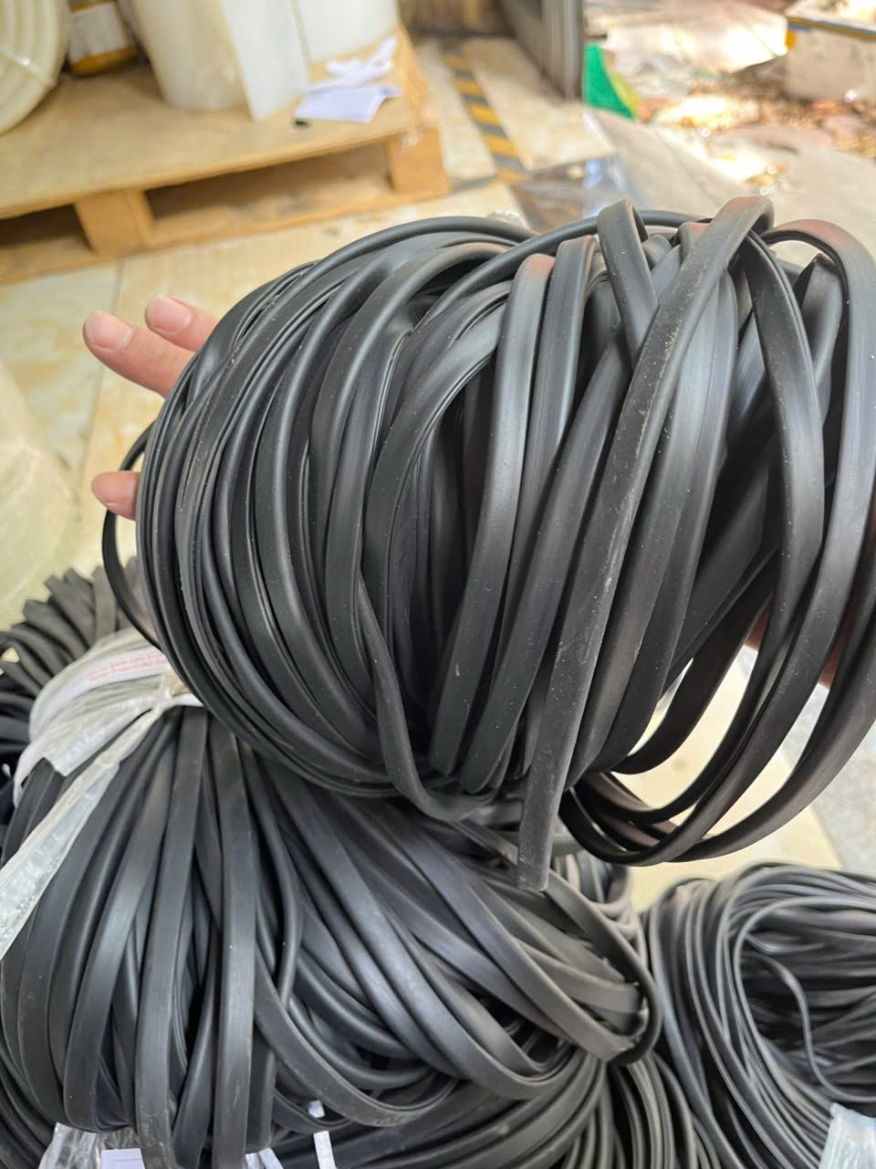 Dải cao su hình chữ U