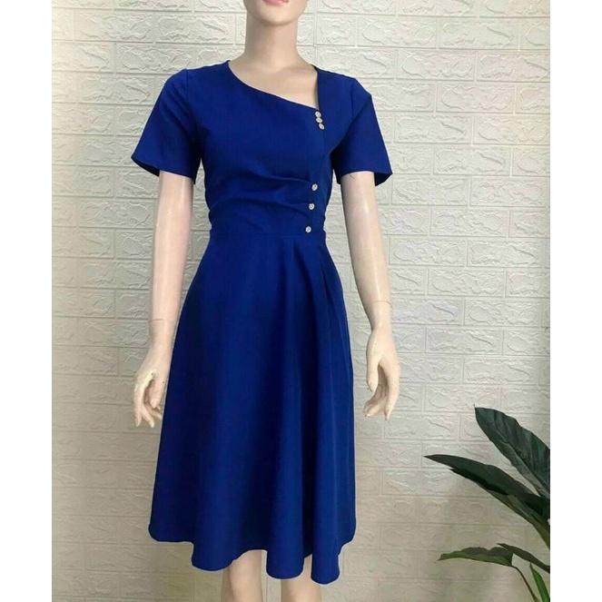 ĐẦM XOÈ XANH ĐÍNH NÚT CỔ CÁCH ĐIỆU
