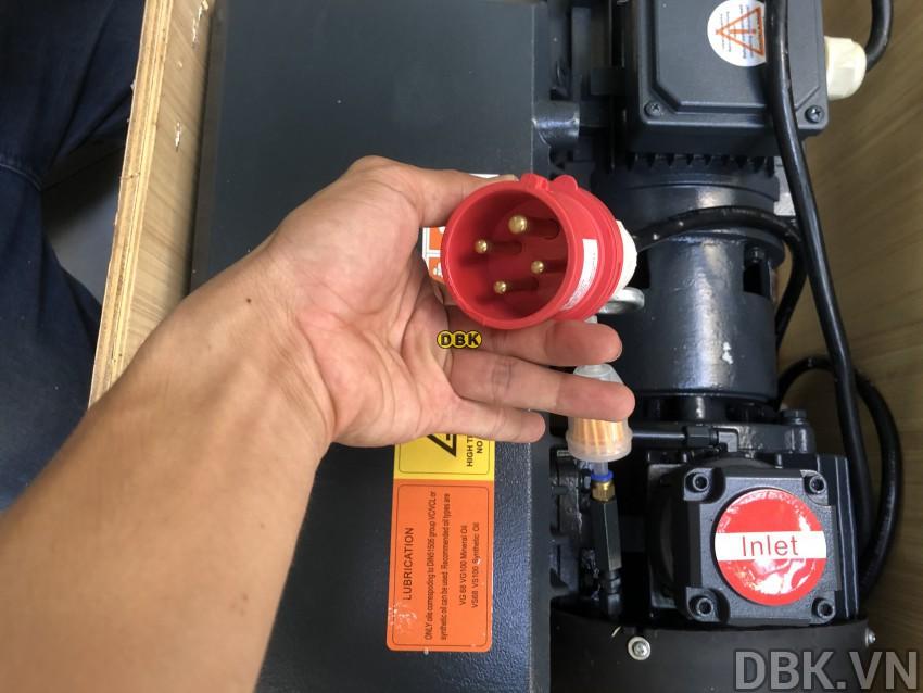 Bơm hút chân không 1 cấp 63m3/h SV-063