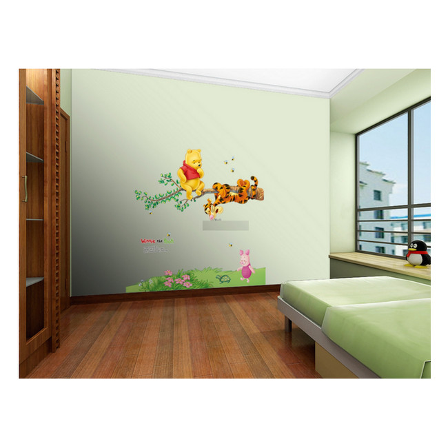 Decal gấu leo cây EB11