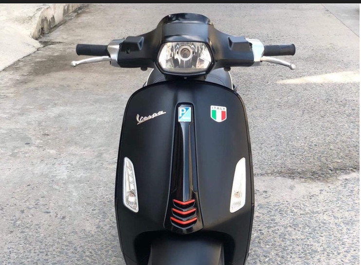 Logo dành cho xe  Piaggio chữ ITALY gắn - Hình khiên - 8833z.
