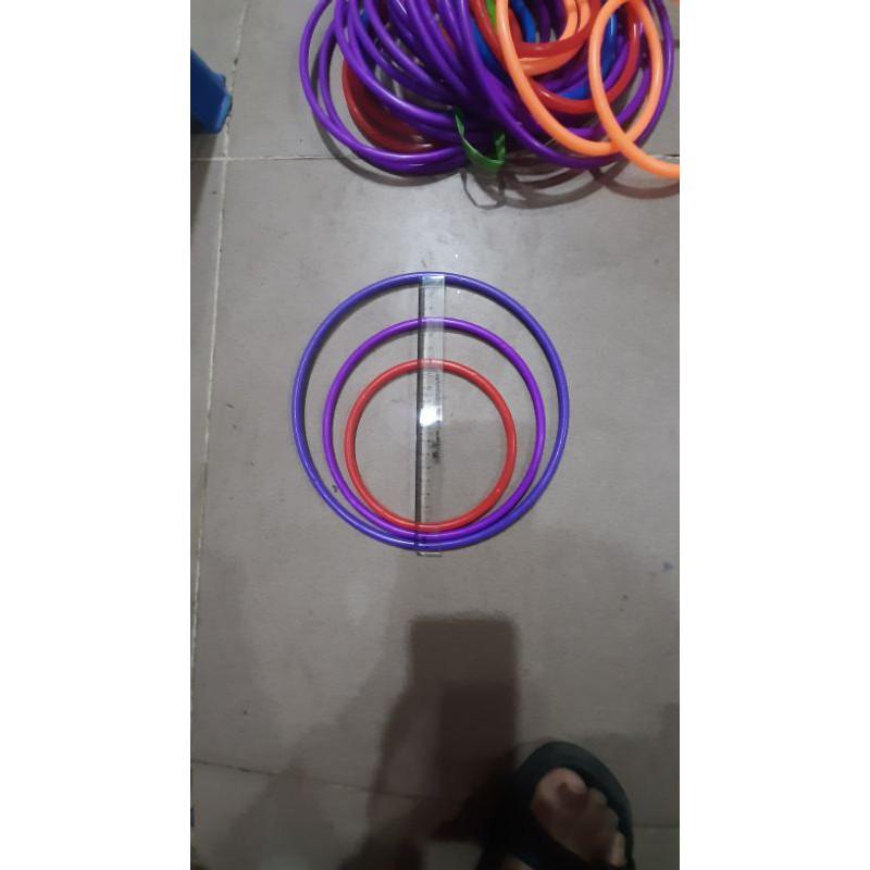 Vòng ném vòng ném cổ trai