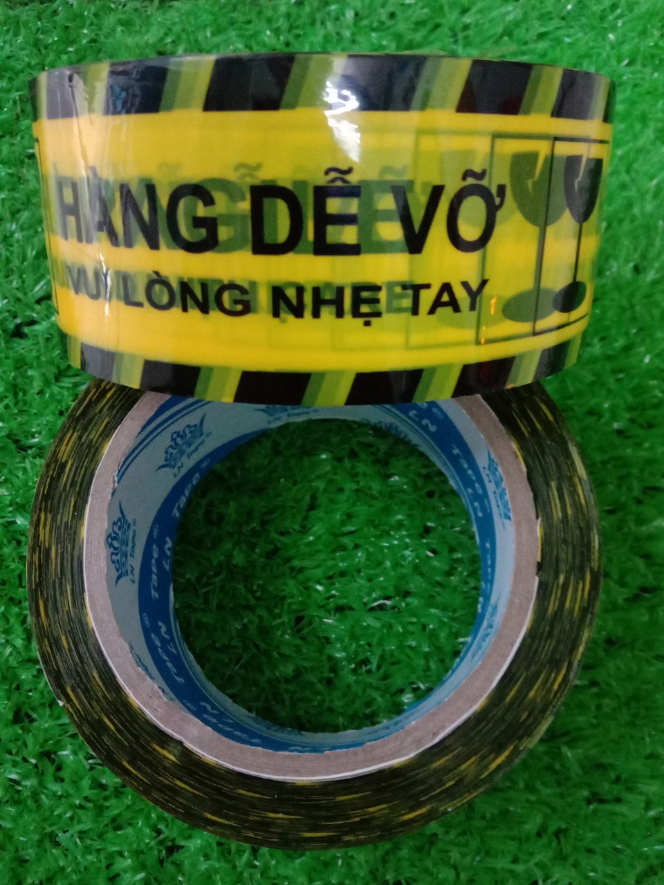 Băng keo in chữ hàng dễ vỡ