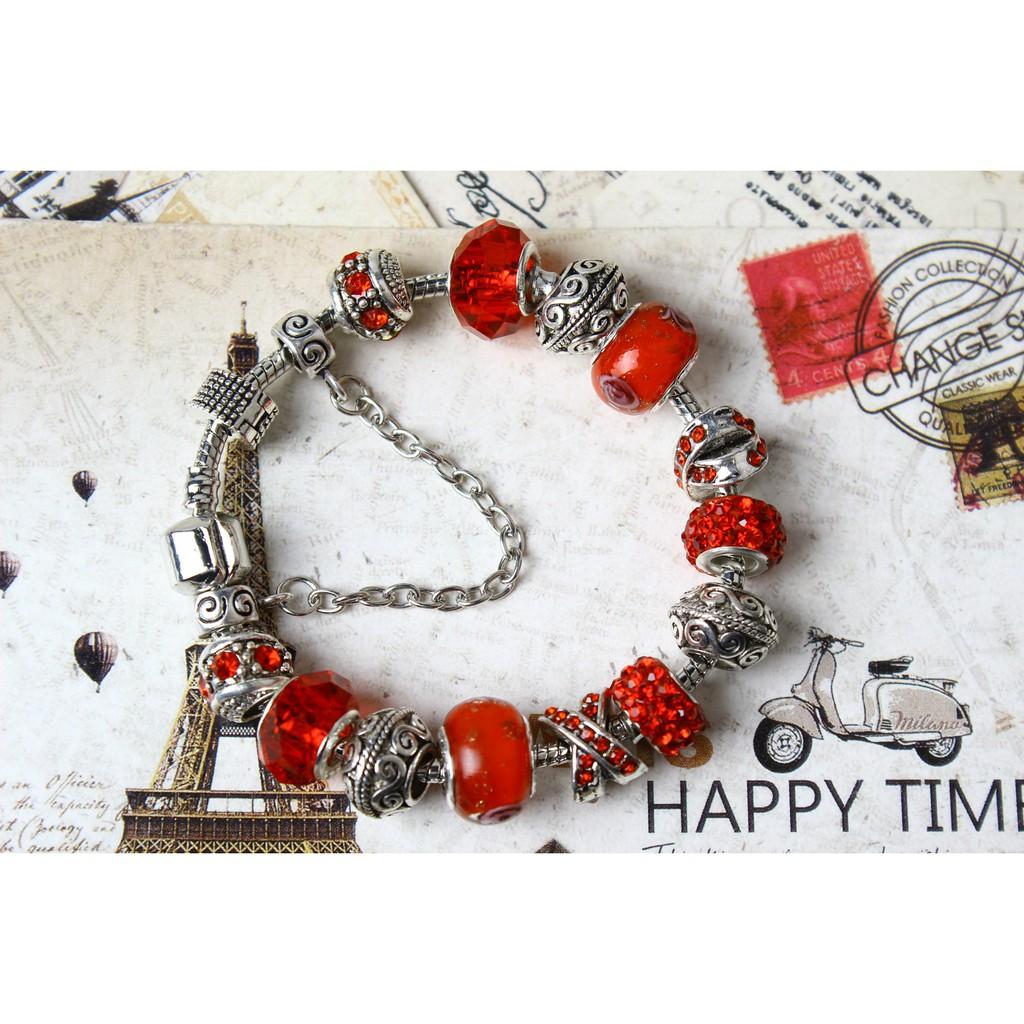Vòng tay charm hoa mẫu mới
