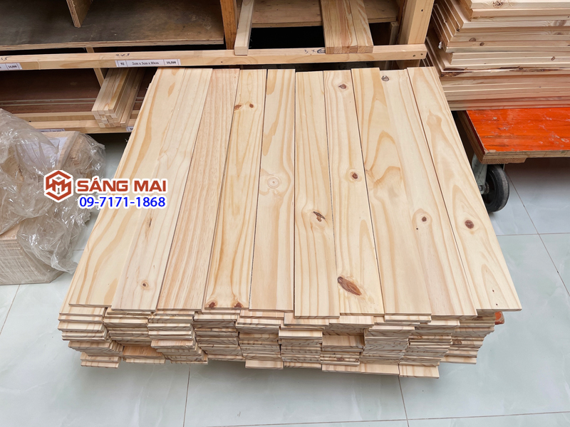 Tấm gỗ thông mặt rộng 10cm x dày 1cm x dài 80cm + láng mịn 4 mặt