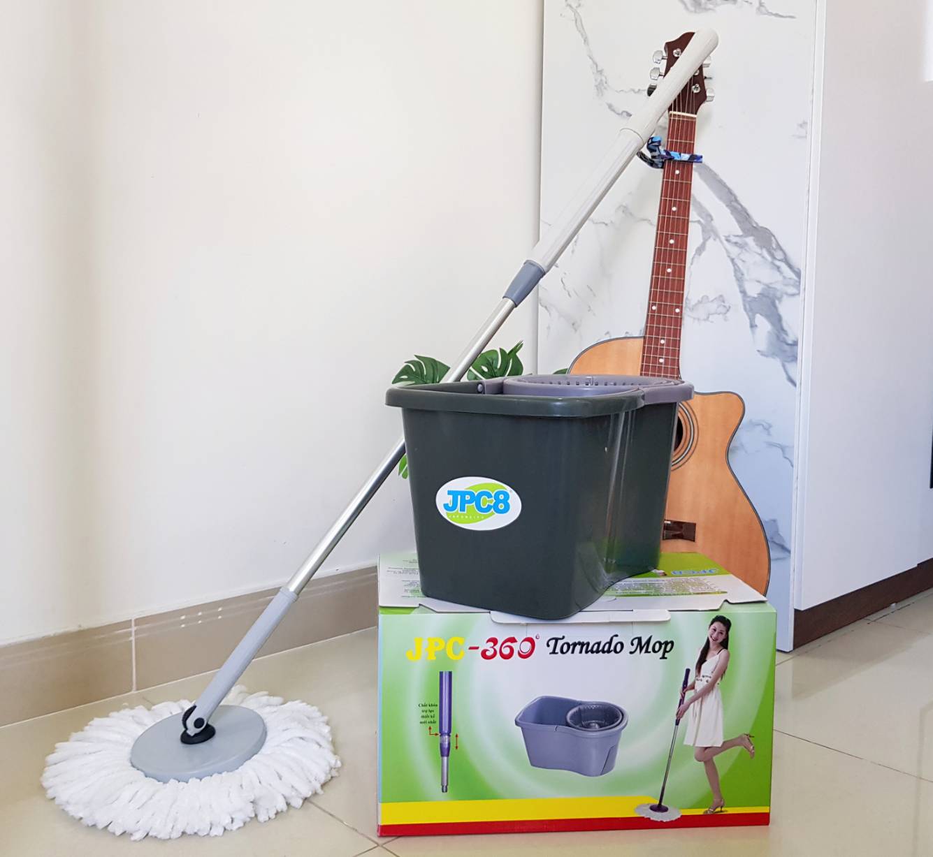 Bộ lau nhà nhấn tay 360 JPC Tornado Mop ( 1 vải lau )