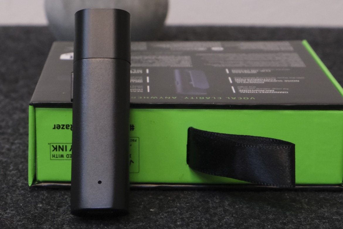 Thiết bị thu âm Razer Seiren BT Bluetooth Microphone for Mobile Streaming RZ19-04150100-R3M1 _Hàng chính hãng