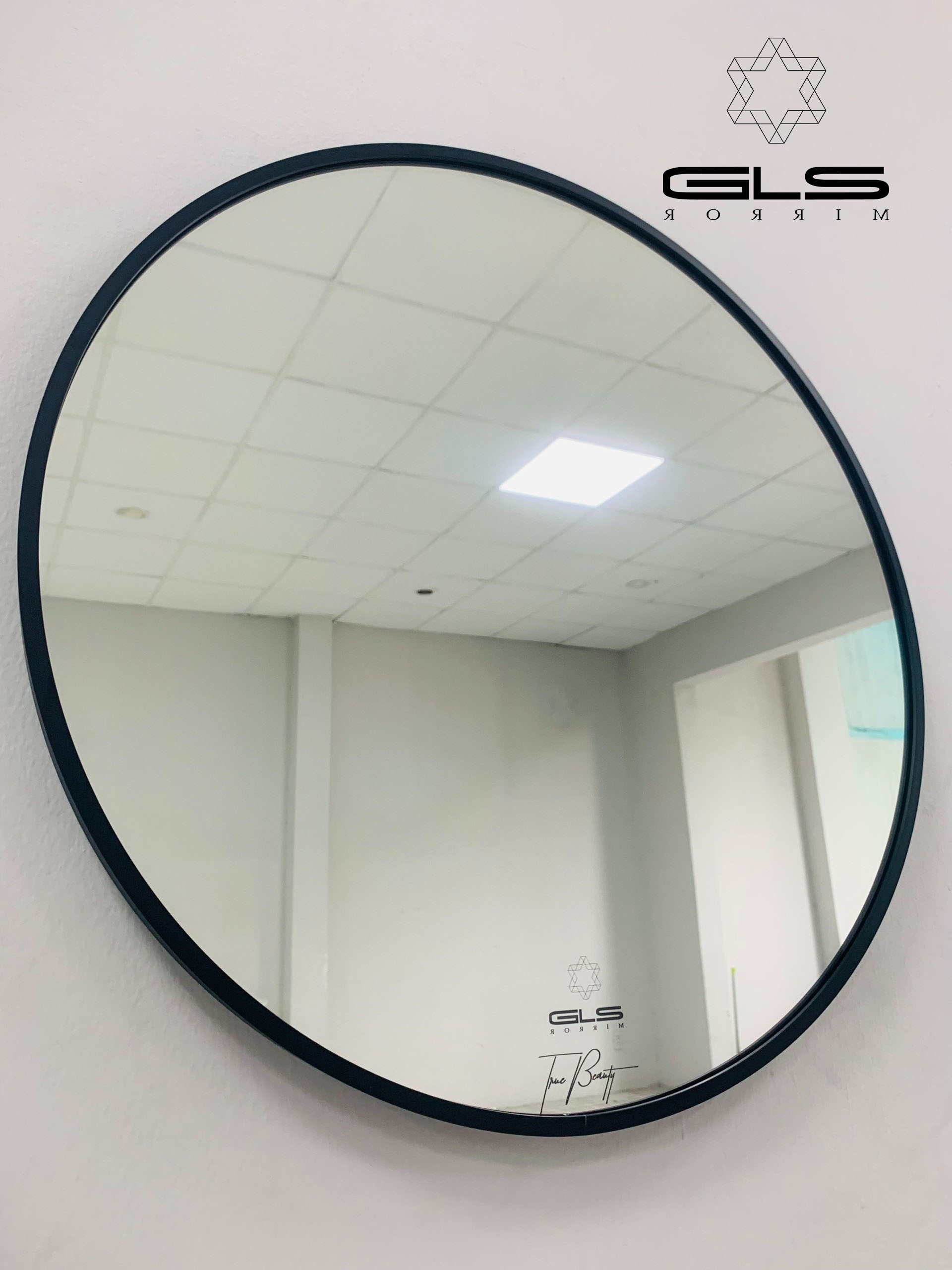 Gương soi GLS khung viền nhôm hình tròn 60x60cm sưu tập Thu 2022.