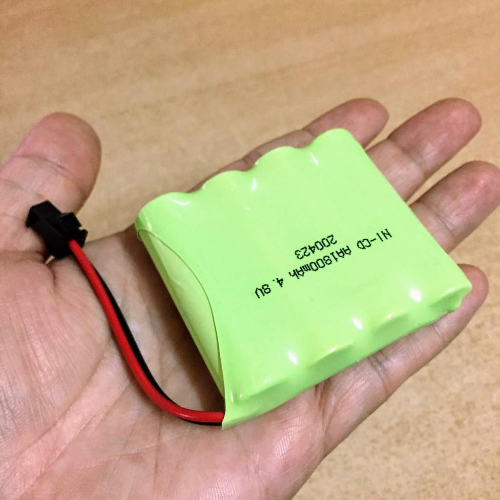 Pin 4.8 dung lượng 1800mah chân càng đen jack SM loại 2p