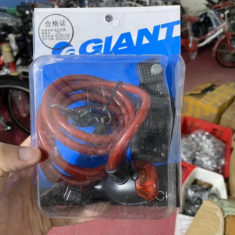Khoá dây xe đạp GIANT EX8 có đèn, có chìa, 8x150cm