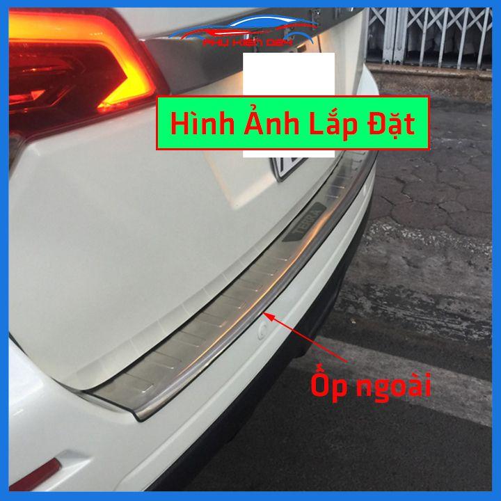Ốp chống trầy cốp Terra 2018-2019-2020 Inox chống trầy bảo vệ xe