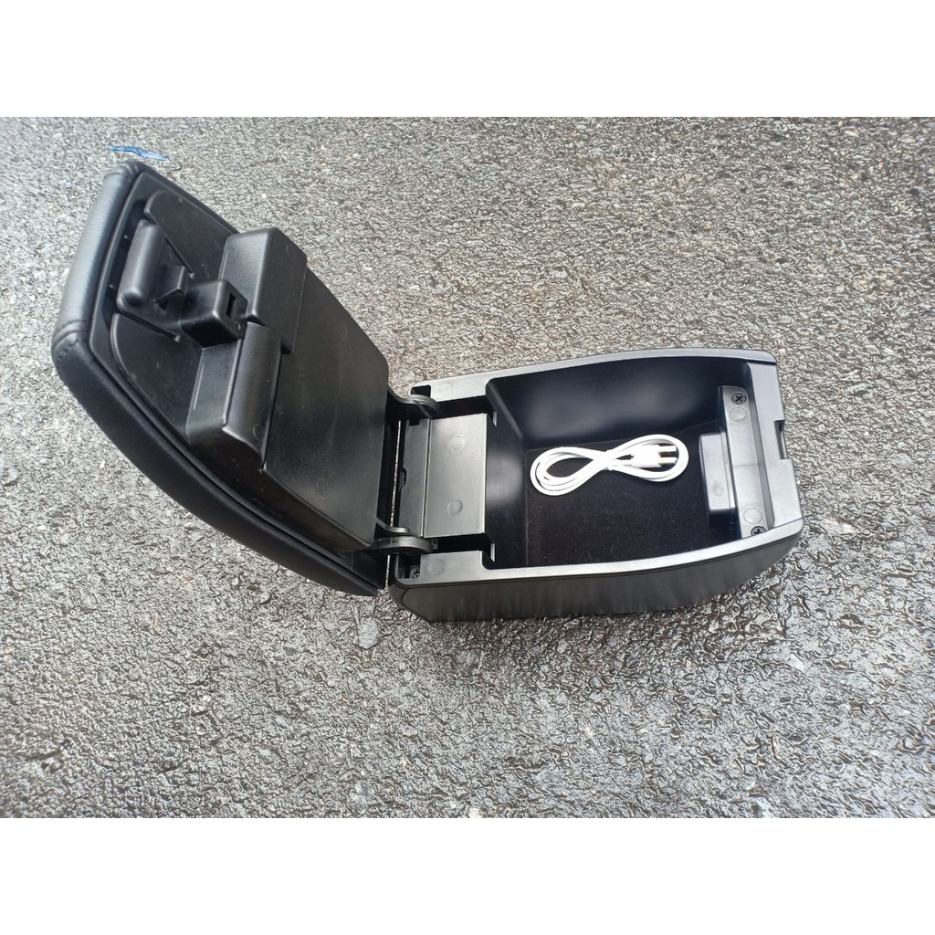 Loại xịn- Hộp tỳ tay xe Toyota Vios/ Yaris 2014- 2022 Tích hợp cổng usb , hàng đẹp