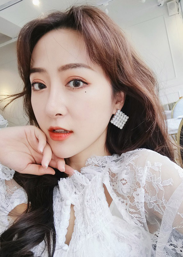 Bộ quà tặng Bông tai/ khuyên tai cao cấp có hộp túi kèm theo