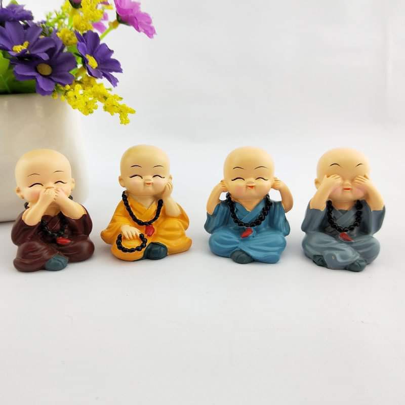 Mô hình 4 chú tiểu có dây chuổi - mô hình trang trí