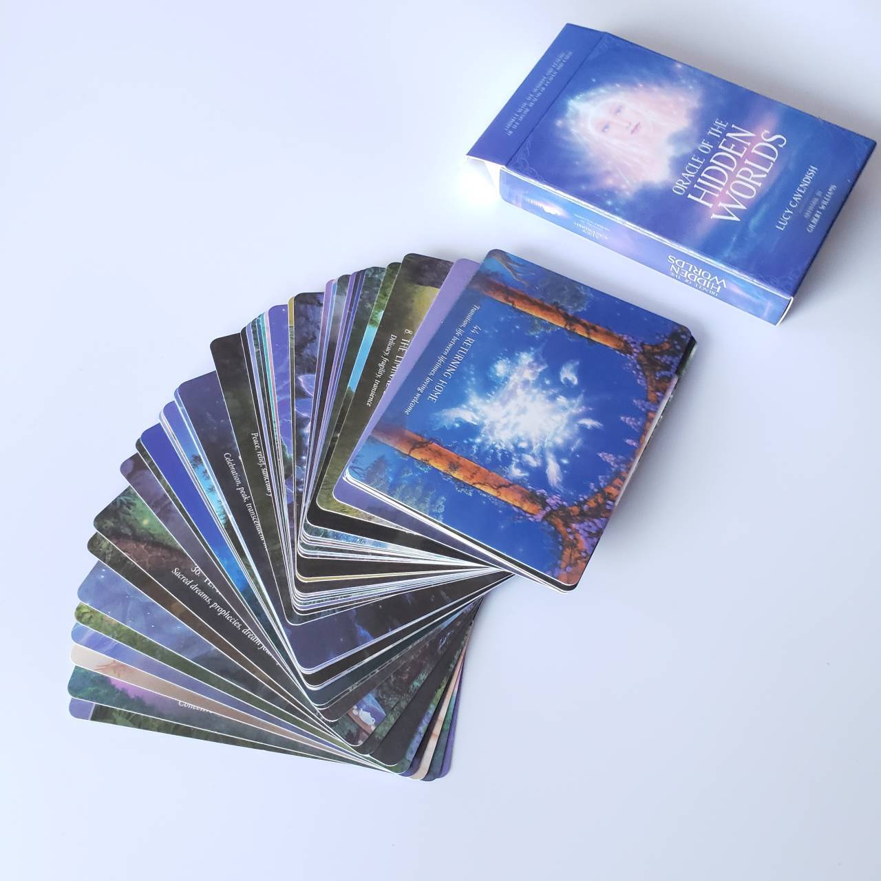 Bộ Tarot Oracle of the Hidden Worlds Bài Bói New