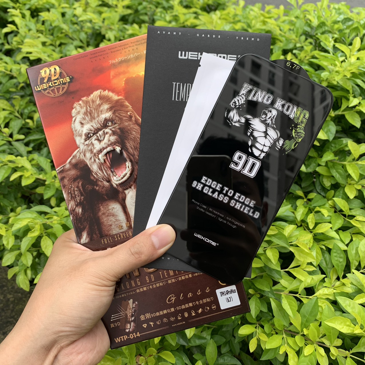 Kính Cường Lực KingKong 9D Full Màn Trong Suốt Dành Cho iPhone X, XR, XS, XS Max, iPhone 11, 11Pro, 11Pro Max, iPhone 12-12Pro, 12Pro Max, iPhone 13-13Pro, 13ProMax, iPhone 14, 14Plus, 14Pro, 14ProMax – Full Hộp Sắt Cao Cấp – Hàng Chính Hãng – 14ProMax 6,7