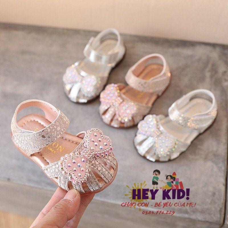 Sandal tập đi cho bé đính nơ