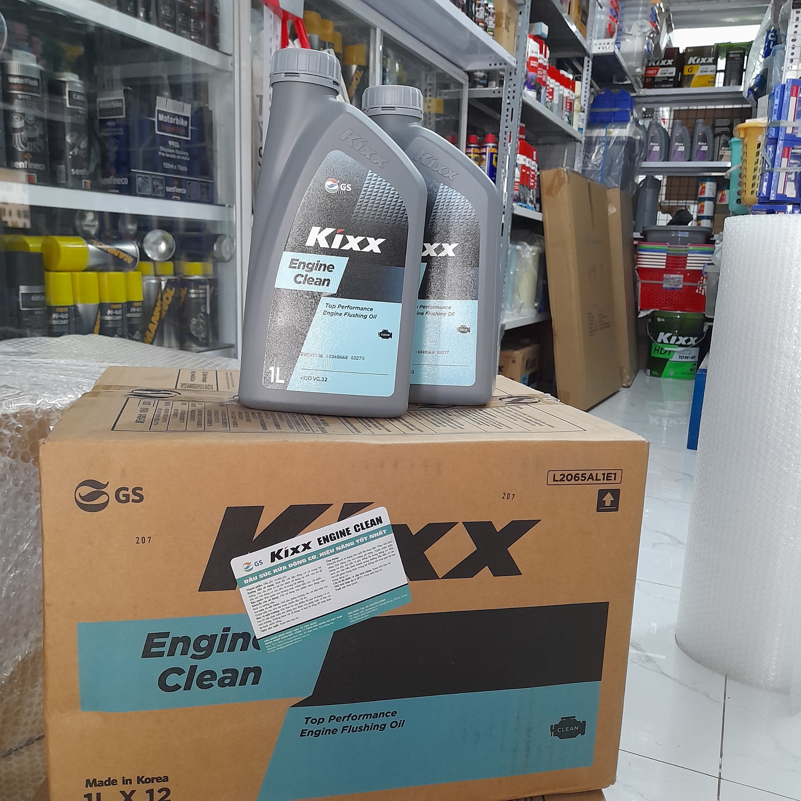 Dầu xúc rửa động cơ KIXX ENGINE CLEAN 1 Lít