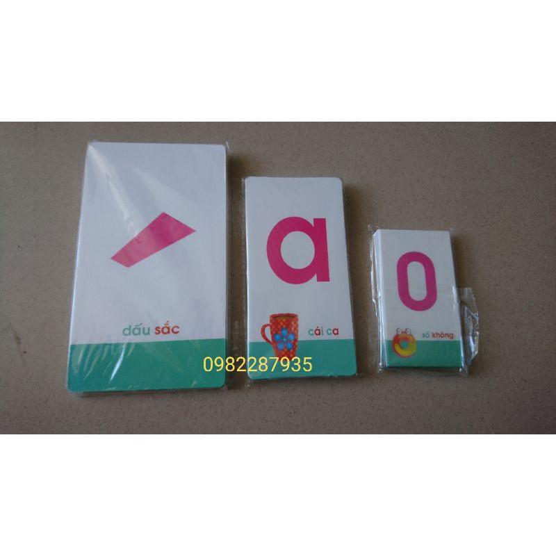 Thẻ chữ cái và số cho trẻ đẹp