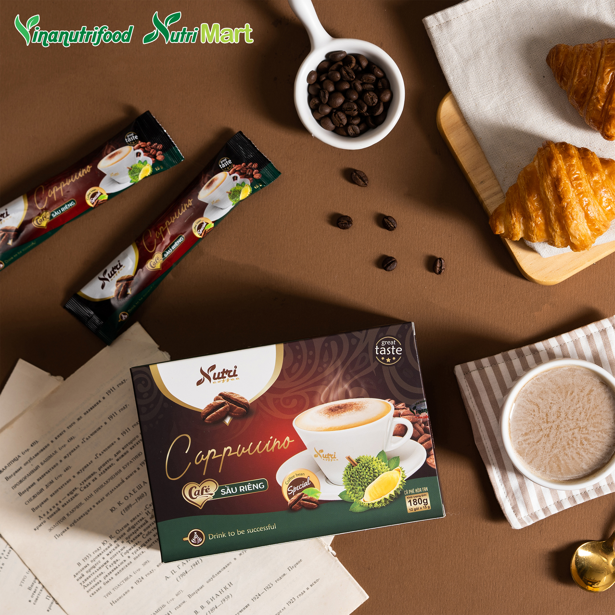 Cà phê capuchino sầu riêng Vinanutrifood C02, cafe sở hữu hương vị đặc trưng, thơm ngon hấp dẫn phù hợp mọi đối tượng, giúp giải tỏa căng thẳng, mệt mỏi, đảm bảo an toàn thực phẩm đáp ứng đầy đủ tiêu chuẩn GMP - WHO (15g x 12 gói)