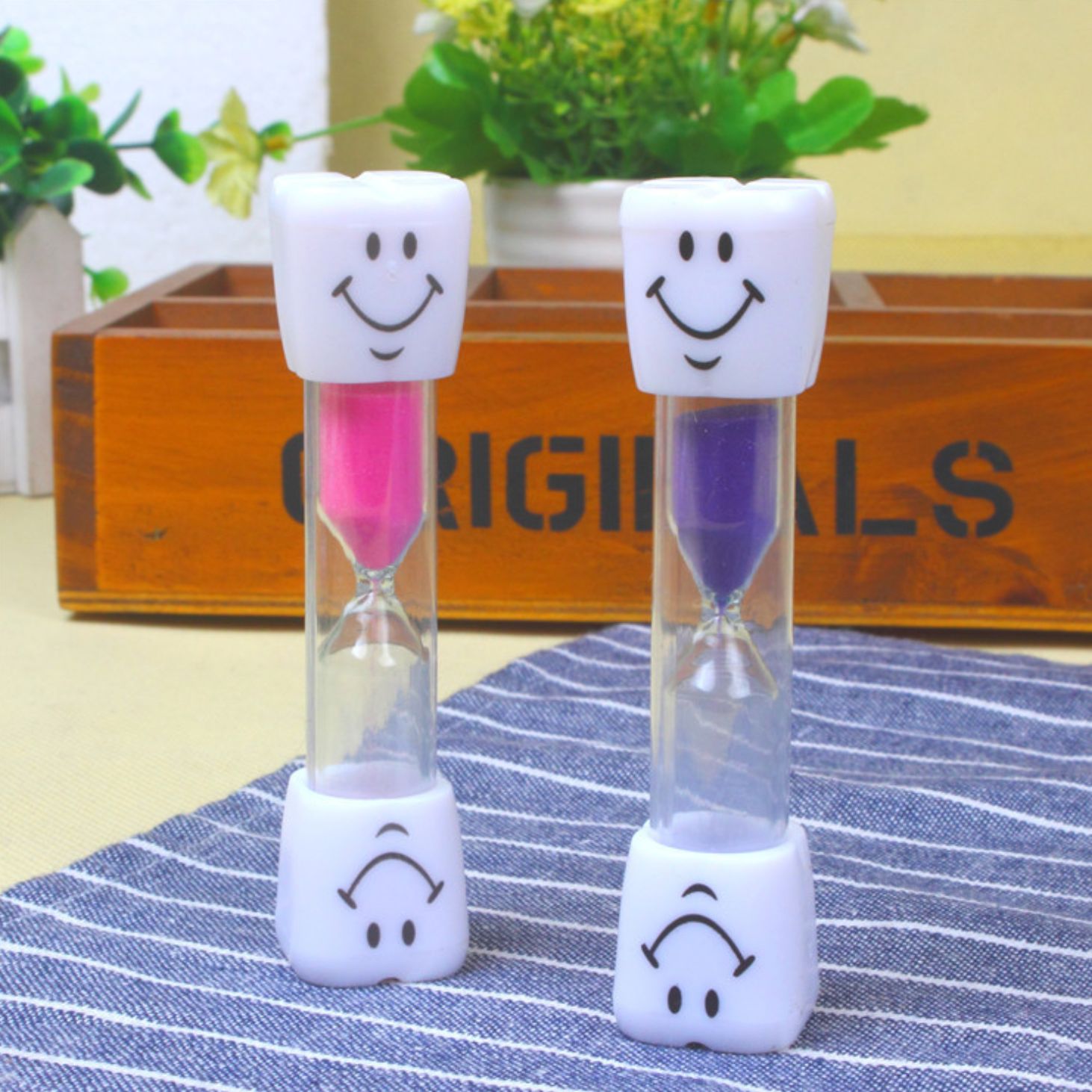 Đồng hồ cát hình mặt cười độc đáo thời gian 3 phút