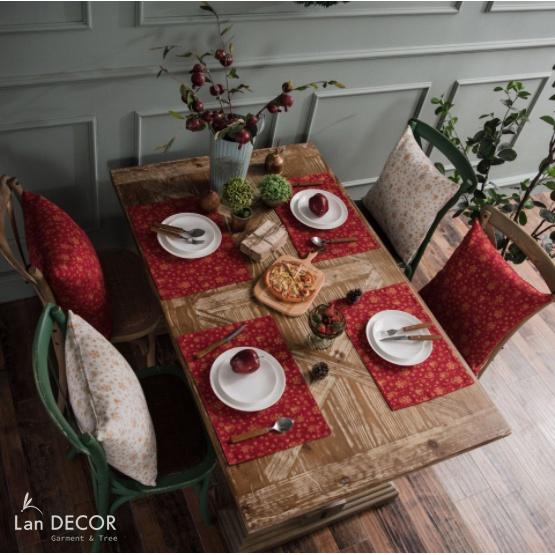 Khăn lót bàn ăn noel đẹp Landecor - TBA552-đỏ